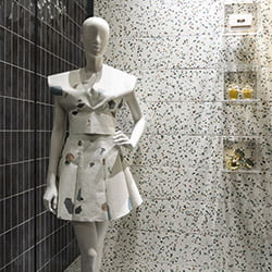 BLACK-KORFU-BIANCO-DOTS-MAINZU.jpg