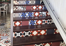 Escaleras de la taberna la trasera